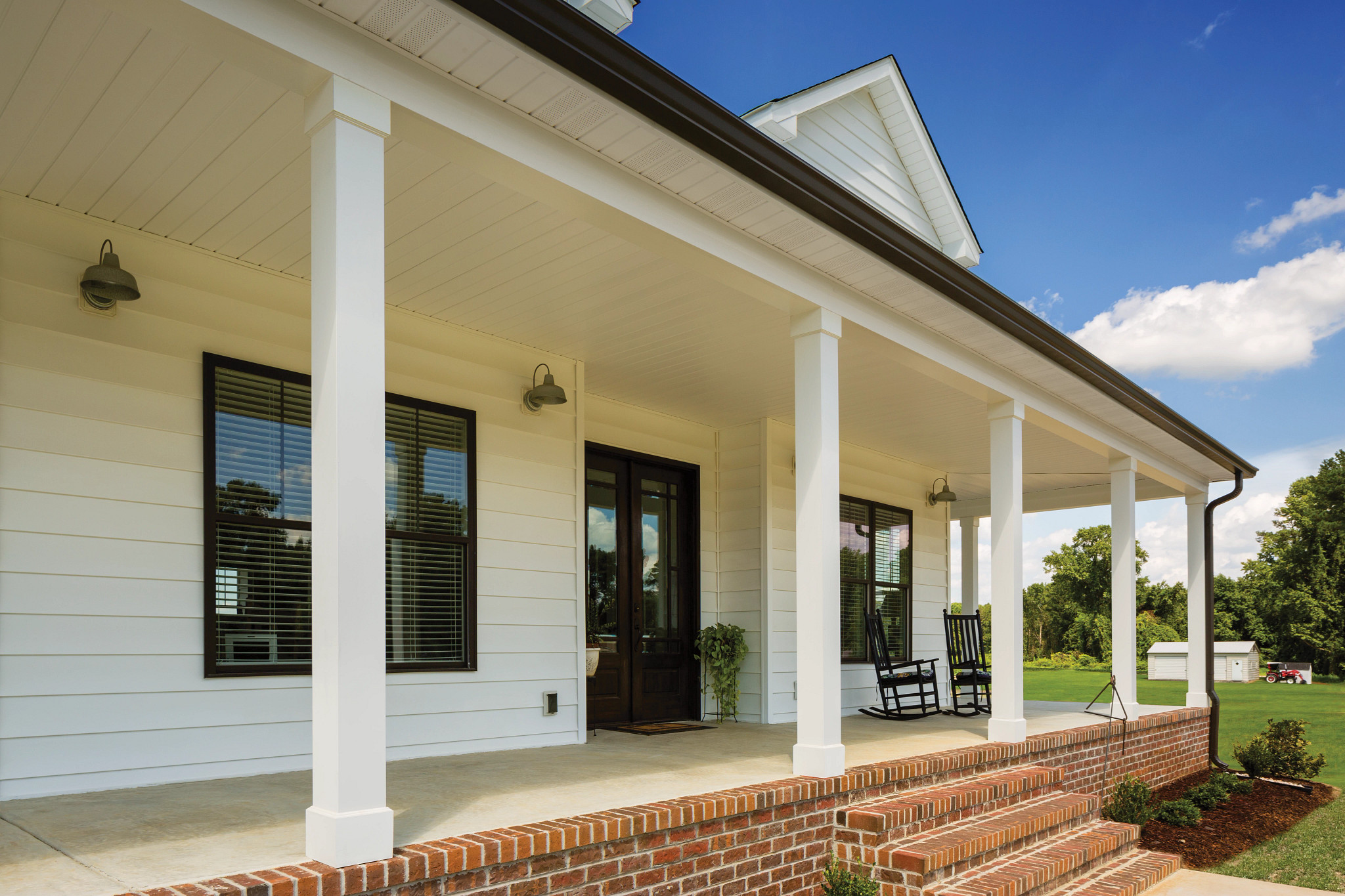 Freshly installed vinyl siding on your home